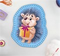 Игрушка из фетра «Ёжик с подарком», с термонаклейкой и перфорацией 4324391 - фото 414340