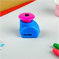 Дырокол фигурный кнопка "Сердечко" d=1,5 см 4.3 × 4 × 3 см 116019